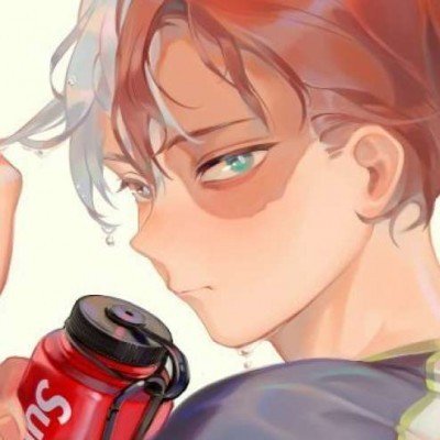 市民排队取水：只要活着就一直来